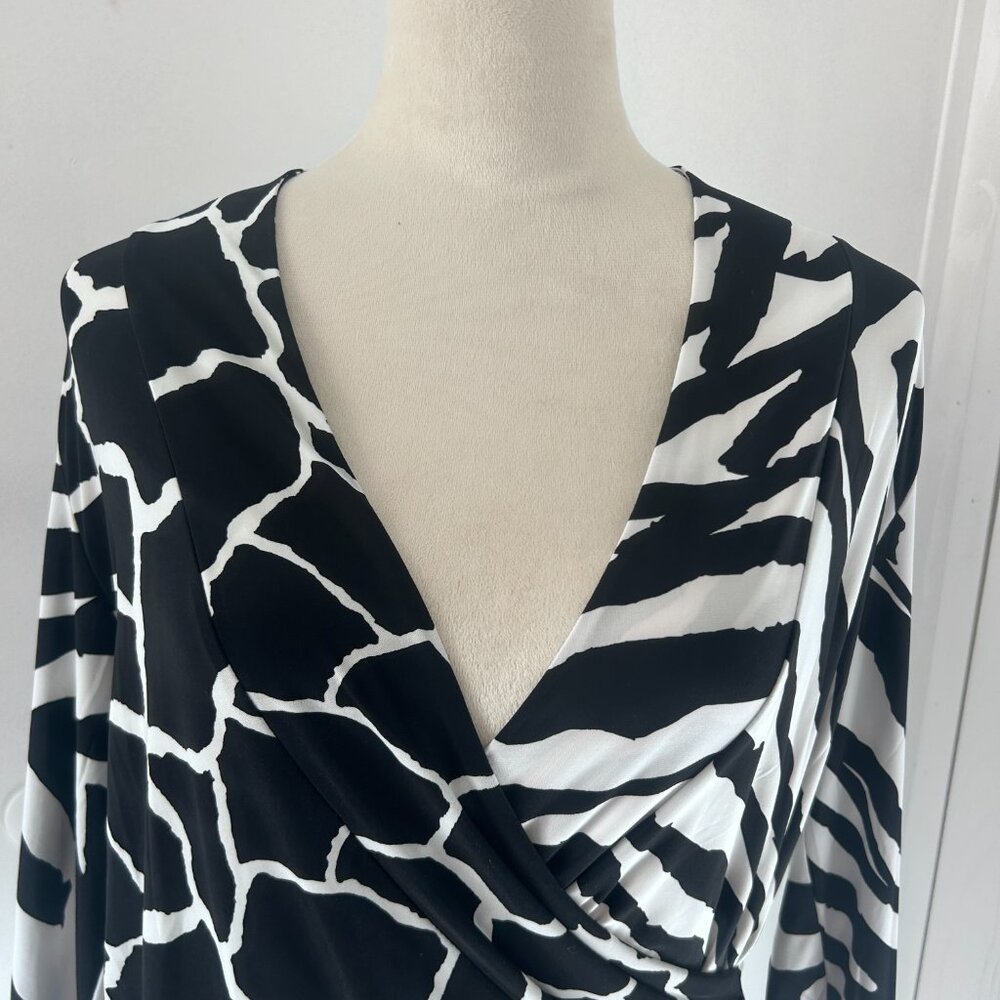Venus Animal Print Blouse - Picture 3 of 4